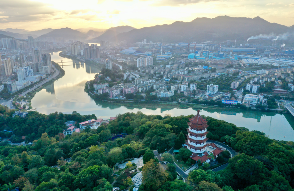 福建，历史文化的瑰宝与现代发展的交融典范